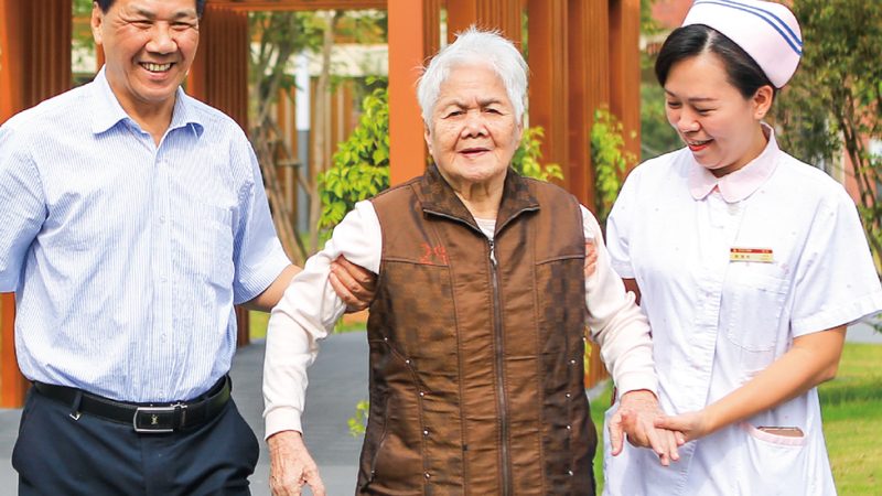 社区养老照护服务，为失能老人筑起温馨的家园