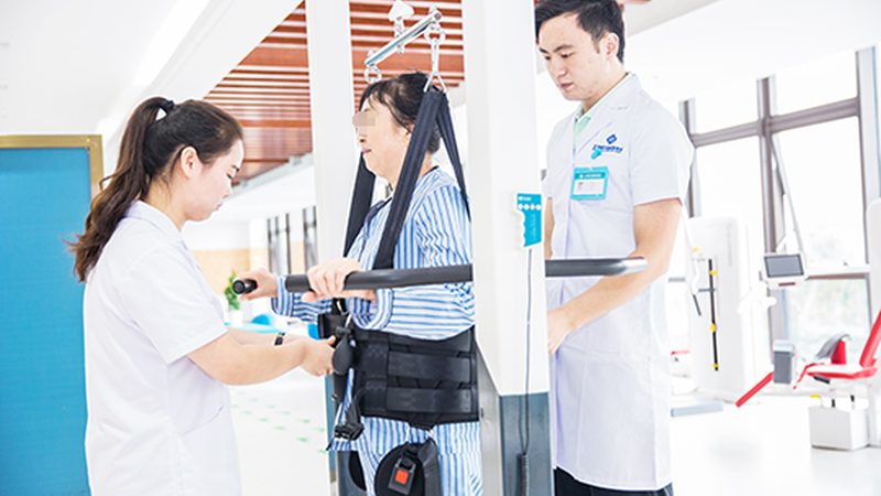 家庭养老床与医院病床：尺寸差异与适用场景解析